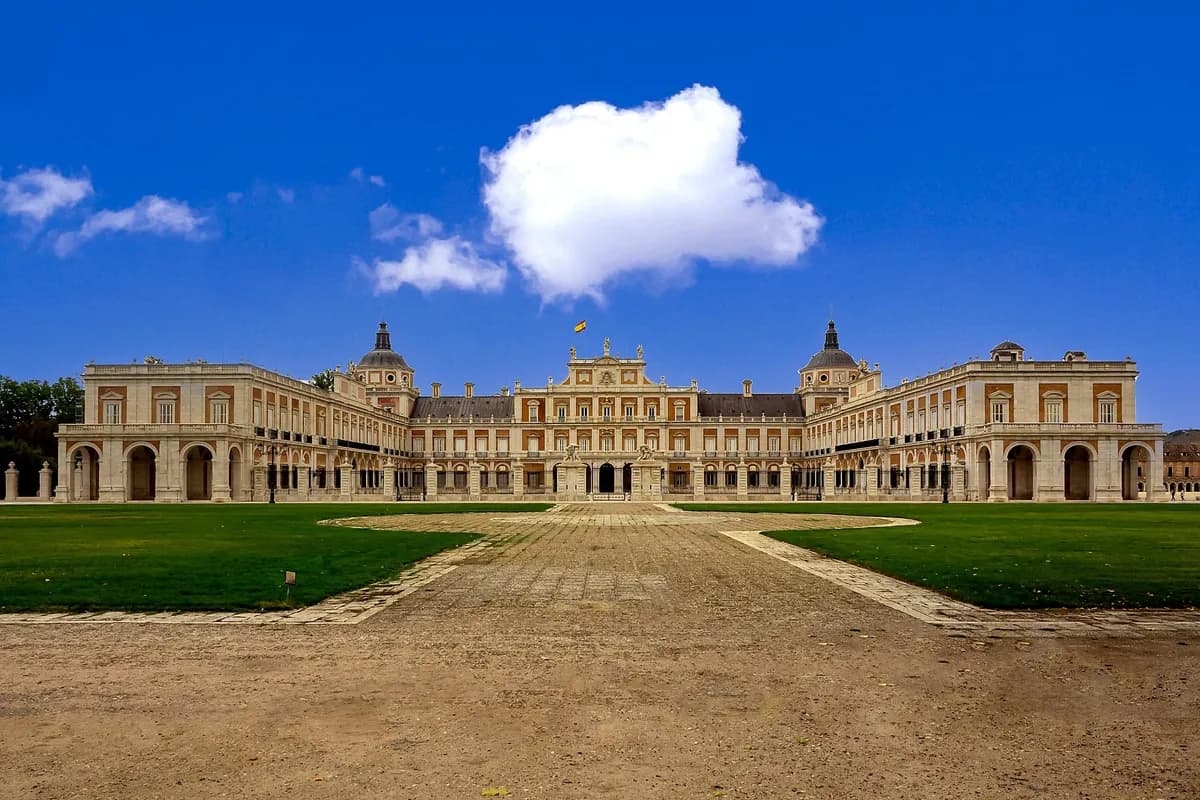 The main façade of the Royal Palace of Aranjuez, seen on a private day trip from Madrid