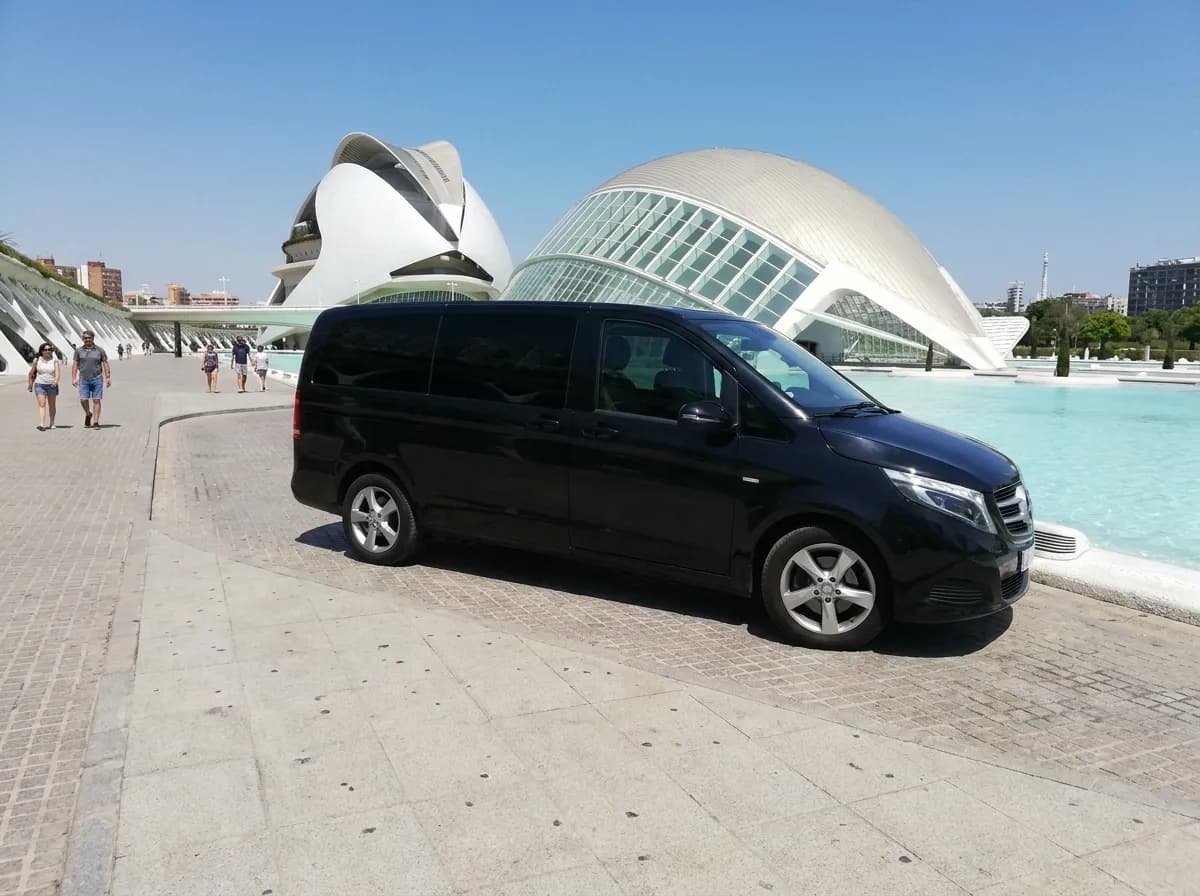 Private transfer van near the City of Arts and Sciences in Valencia, a private intercity route from Madrid