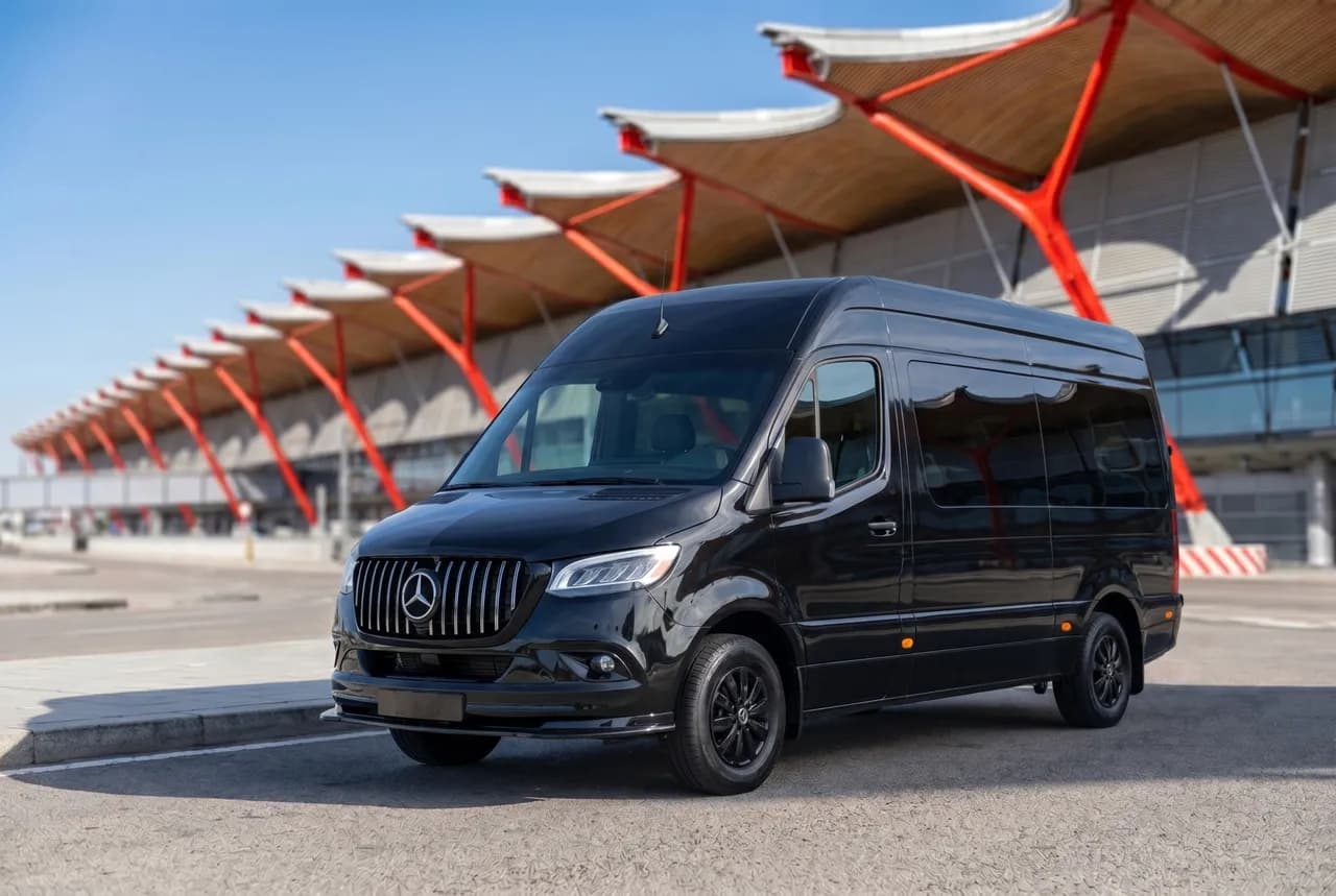 Black Sprinter minibus at Madrid-Barajas Terminal 4, minibus and coach transport for groups of 16 to 55